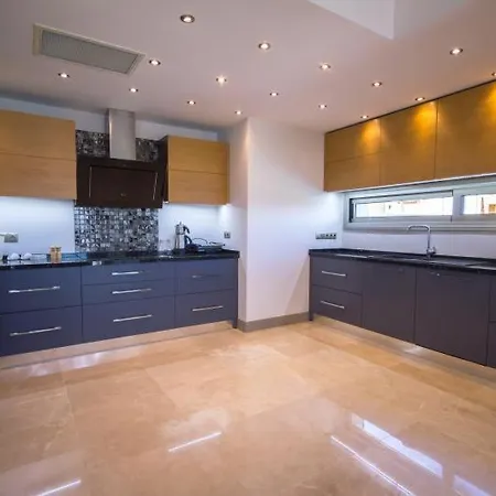 Palma Lima High Luxury יאליקאבאק